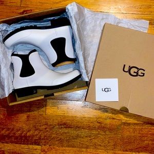 UGG Chevonne RainBoot Size 6 - New & Never Worn
